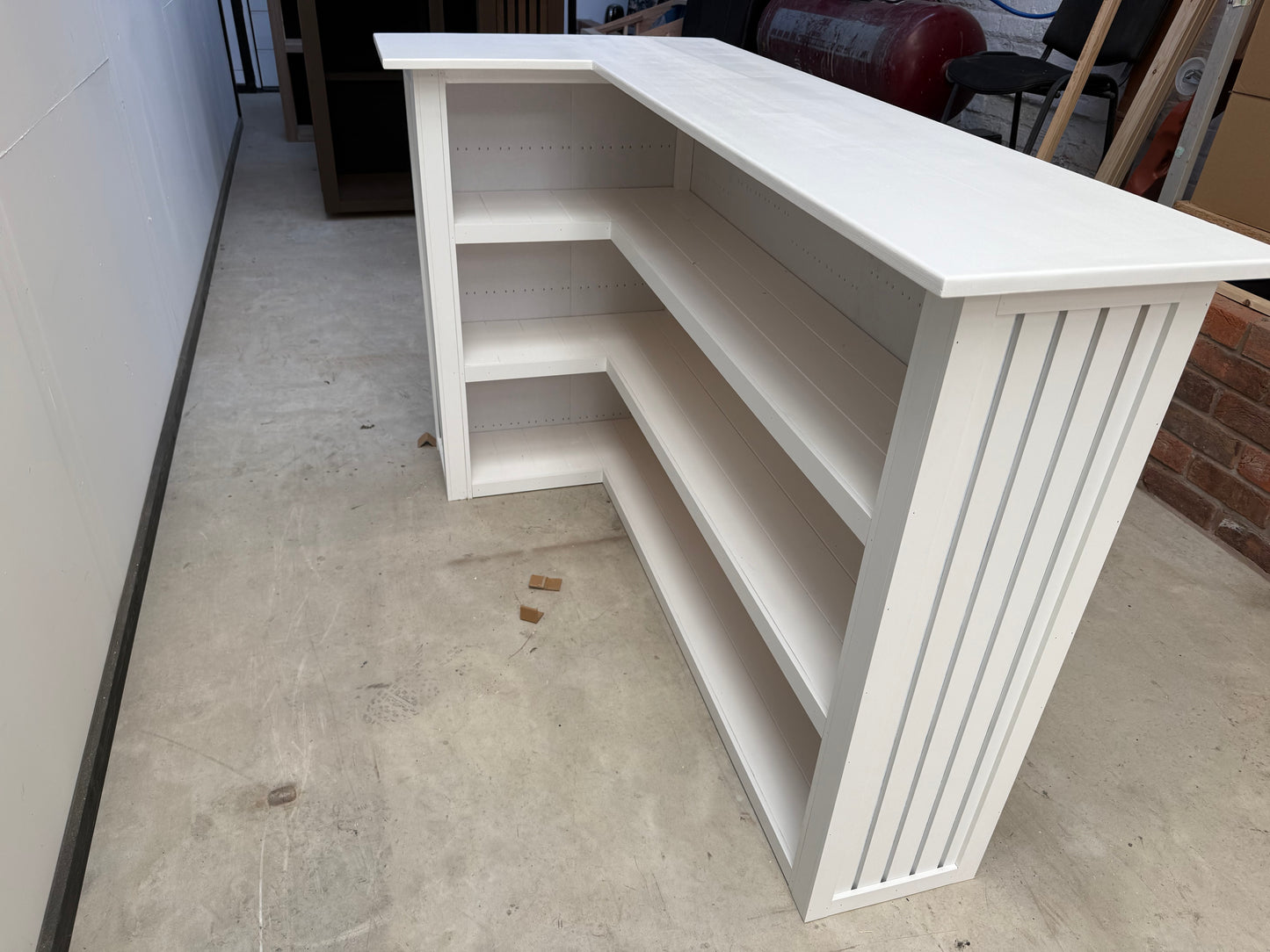 L-shape modern home bar White panels